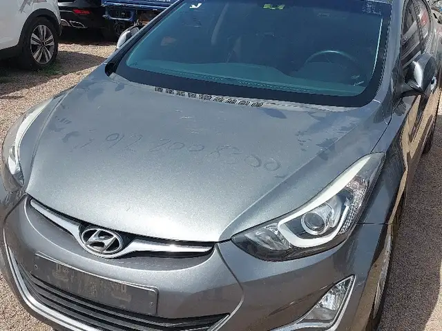 Hyundai Avante 2015