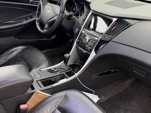 Hyundai Sonata 2010