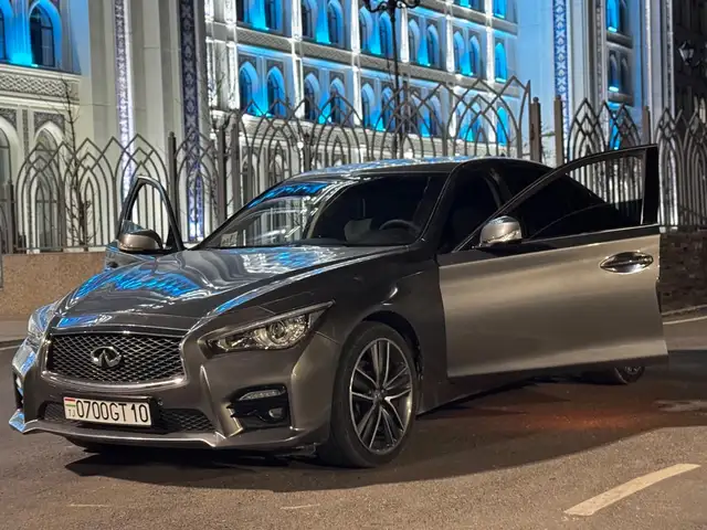 Infiniti Q 2015