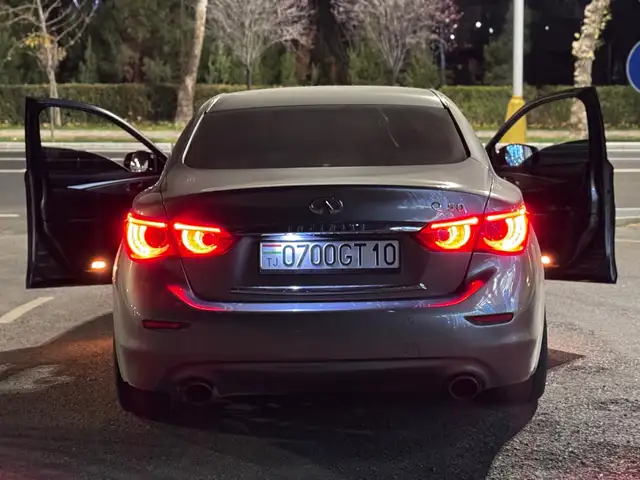 Infiniti Q 2015