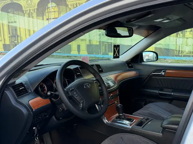 Infiniti M 2007