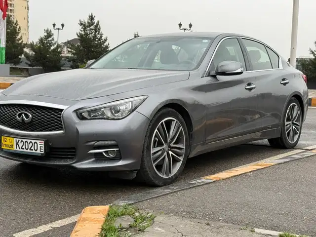 Infiniti Q 2014