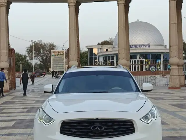 Infiniti FX 2009