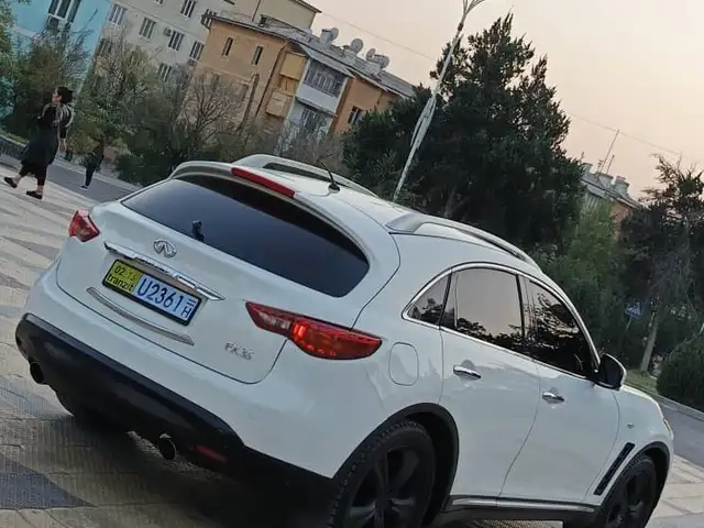 Infiniti FX 2009