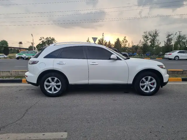Infiniti FX 2006