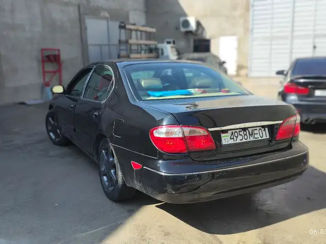 Infiniti I 2001