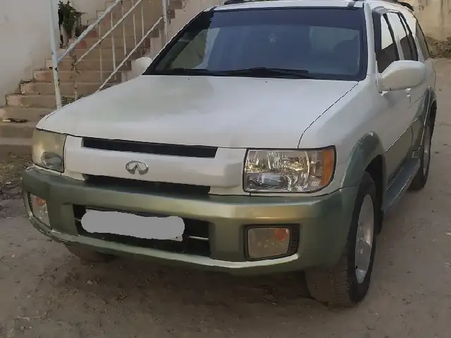 Infiniti QX 2004