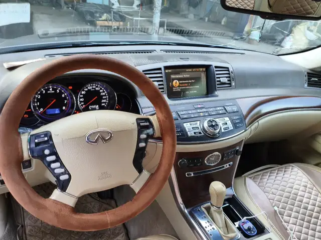 Infiniti M 2008