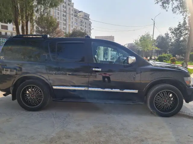 Infiniti QX 2005