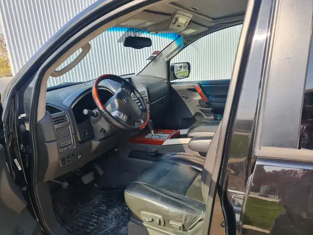Infiniti QX 2005