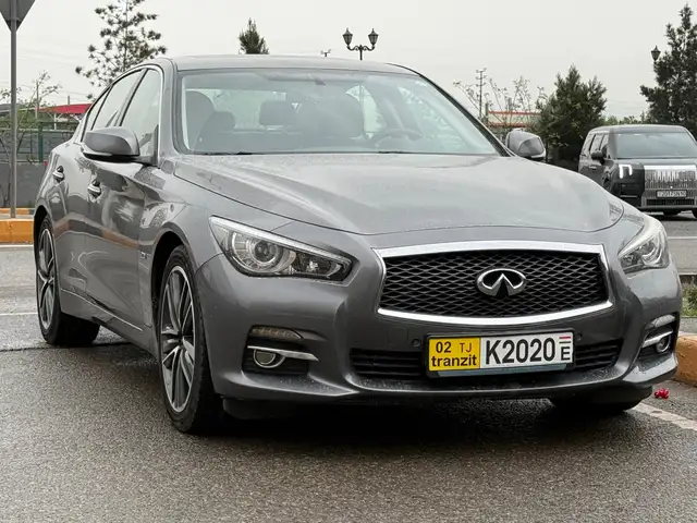 Infiniti Q 2015