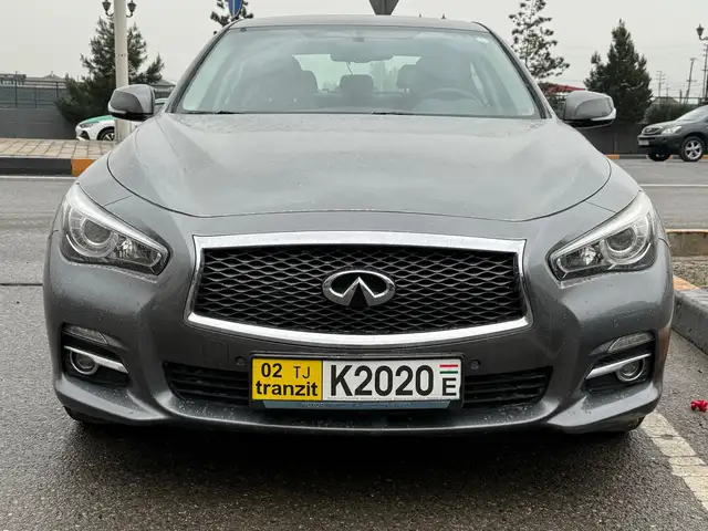 Infiniti Q 2015