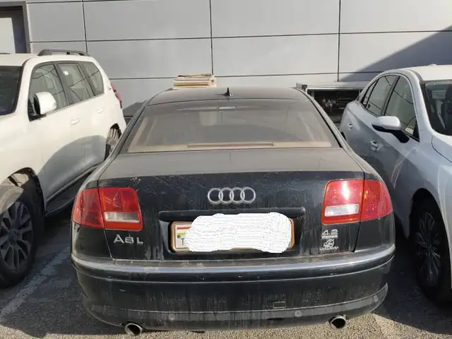 Audi A8 2005