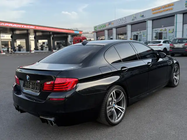 BMW M5 2015