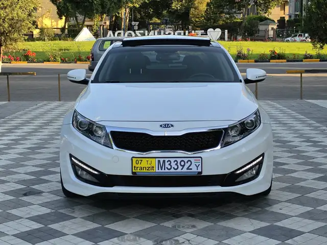 Kia K5 2011