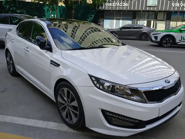 Kia K5 2011