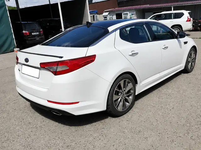 Kia K5 2011