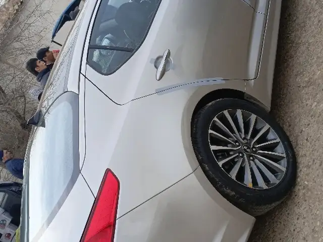 Kia K5 2011