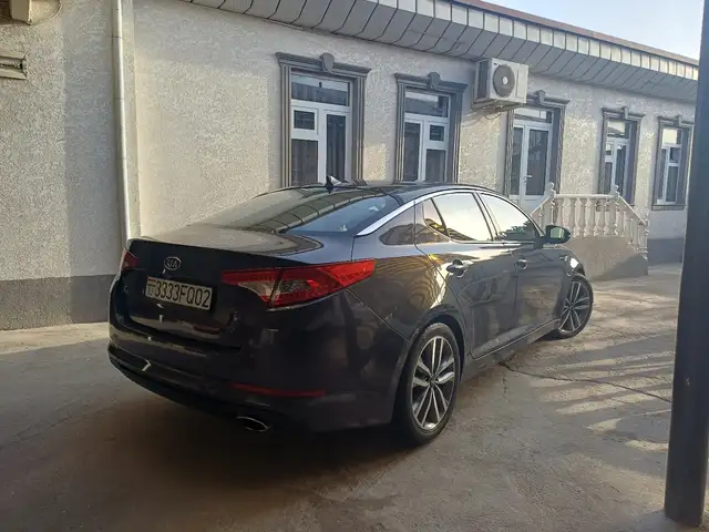 Kia K5 2010