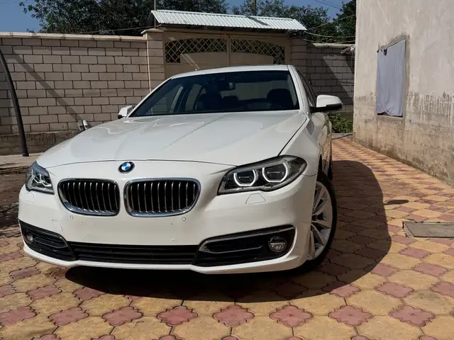 BMW 5 2015