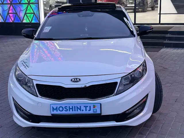 Kia K5 2011