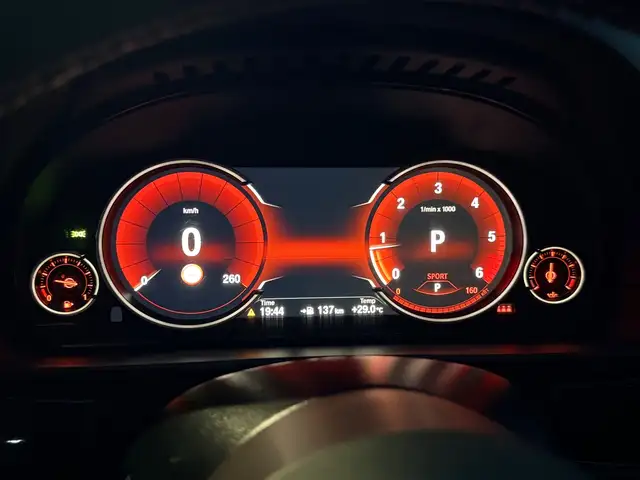 BMW 5 2015