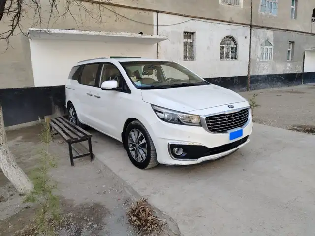 Kia Carnival 2016