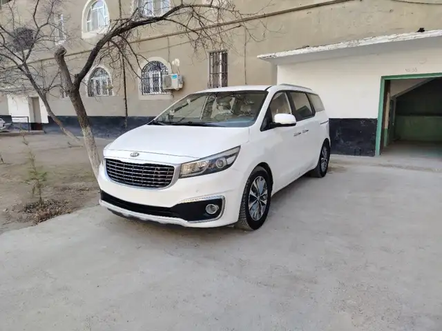 Kia Carnival 2016