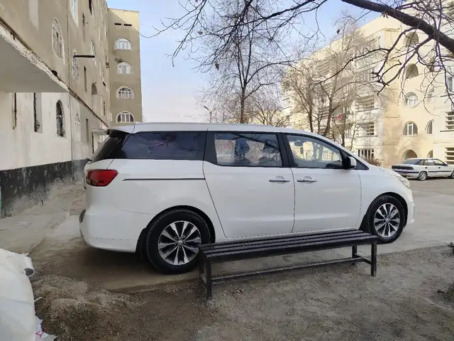 Kia Carnival 2016