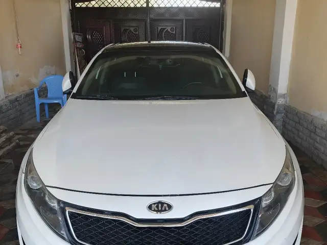 Kia K5 2011