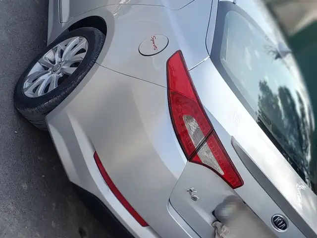 Kia K5 2011