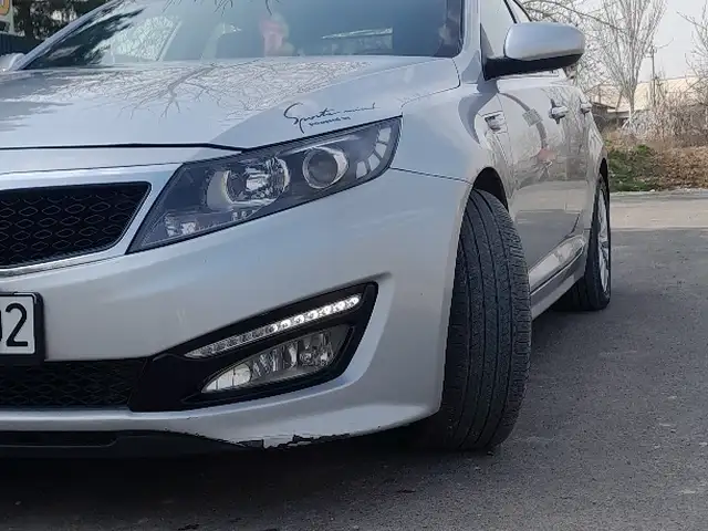 Kia K5 2011