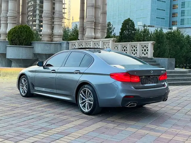 BMW 5 2017