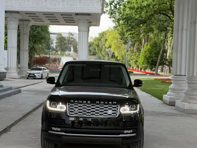 Land Rover Vogue 2014