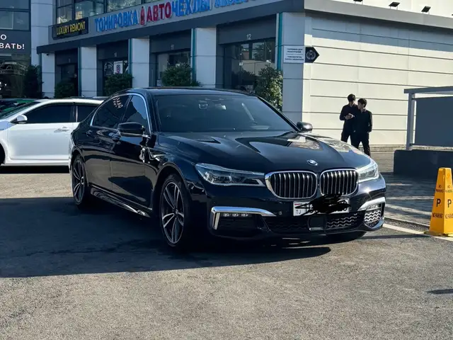 BMW 7 2017
