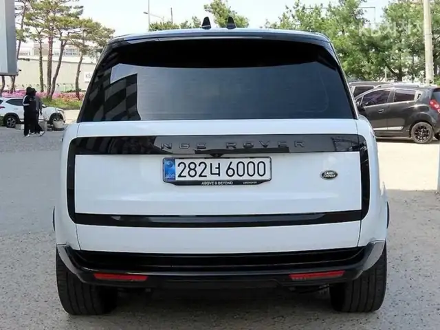 Land Rover Range Rover 2023