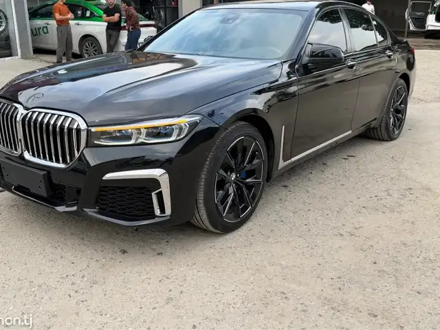 BMW 7 2011