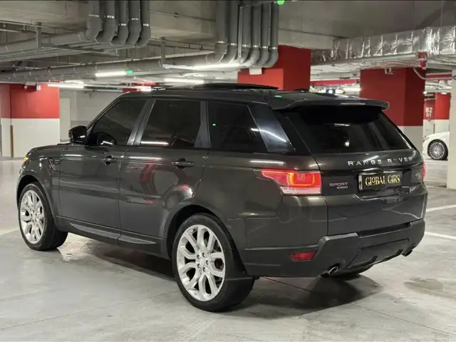 Land Rover Range Rover Sport 2015