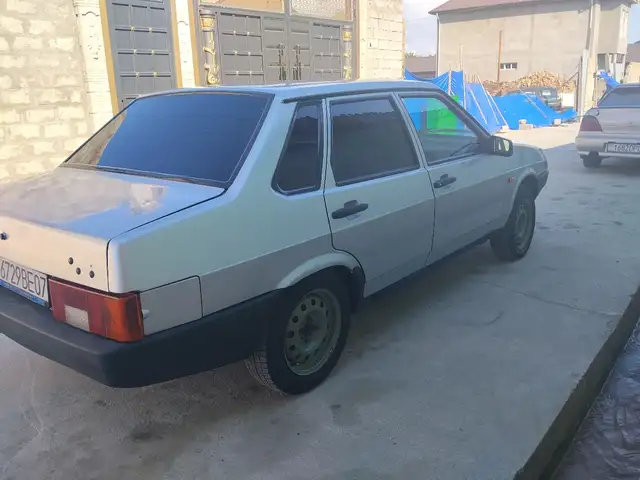 Lada (ВАЗ) 21099 2004