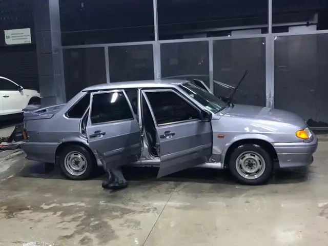 Lada (ВАЗ) 2115 2004