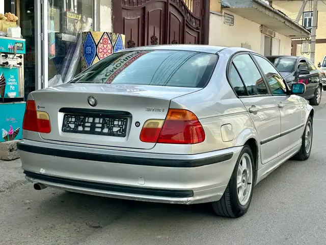 BMW 3 2000