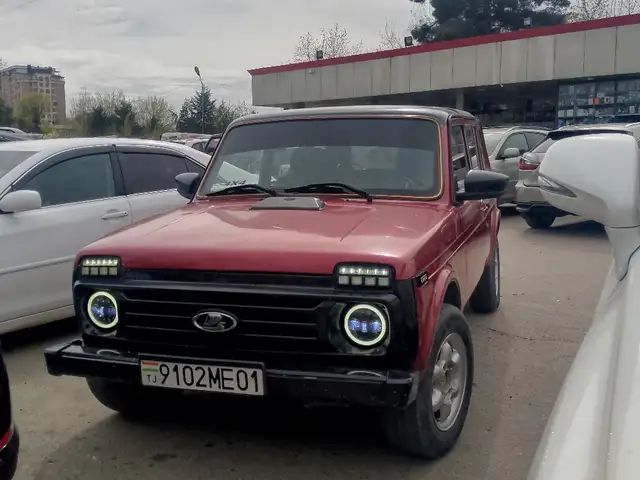 Lada (ВАЗ) Нива 2002