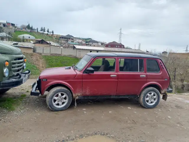 Lada (ВАЗ) Нива 2002