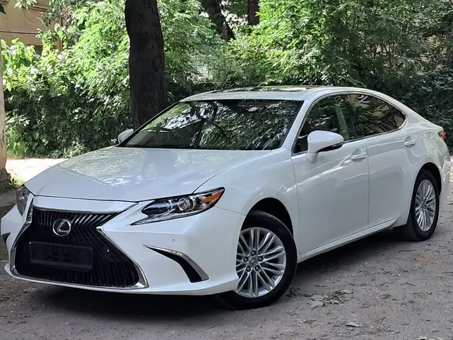 Lexus ES 2014