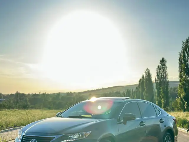 Lexus ES 2016