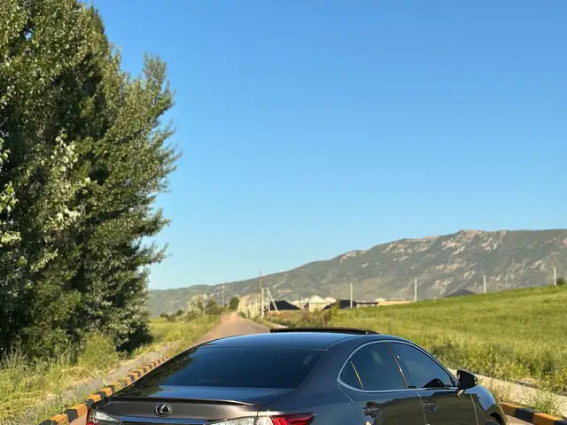Lexus ES 2016