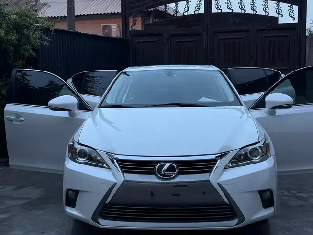 Lexus CT 2015