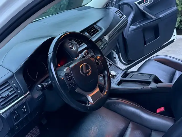 Lexus CT 2015