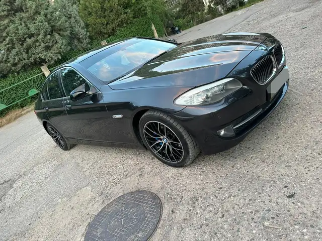 BMW 5 2011