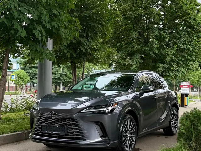 Lexus RX 2025